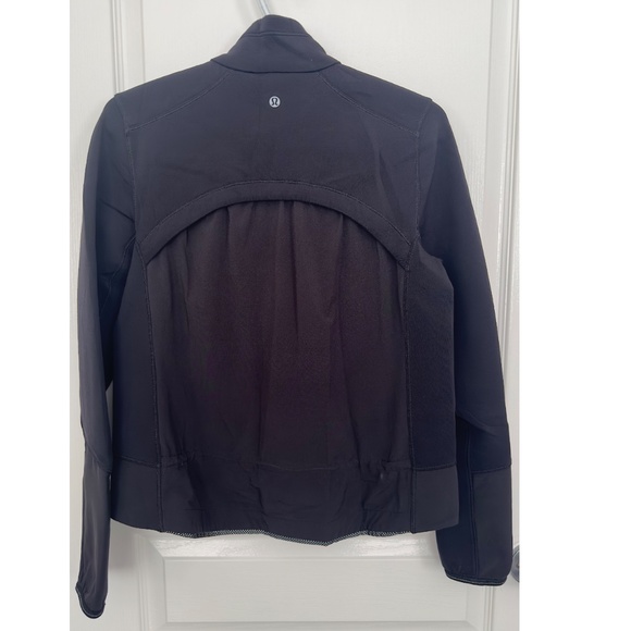 Lululemon Cardio Squad Jacket - Picture 2 of 4